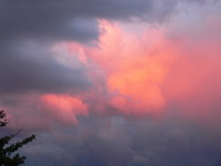 Teil der leuchtenden Regenwolke,Abendsonne